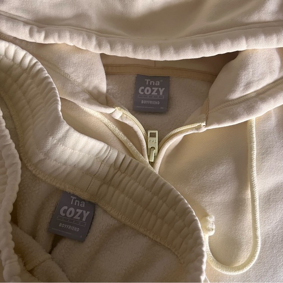 ‼️SOLD‼️TNA Sweatsuit - Picture 2 of 5